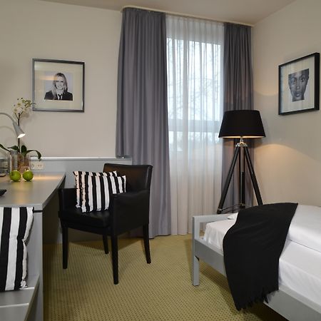 Hotel Friends Кёльн Экстерьер фото